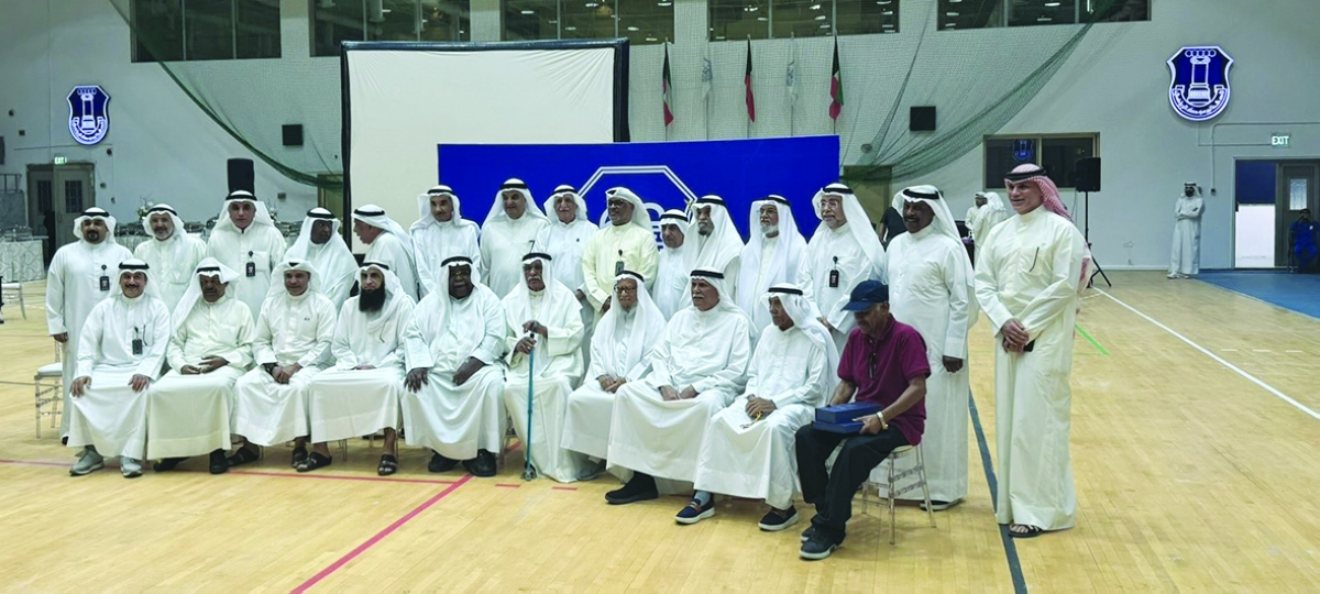 


صورة جماعية للمكرمين      	     (تصوير نايف العقلة) 