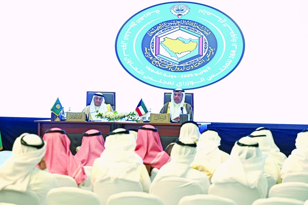 


اليحيا والبديوي في المؤتمر الصحافي عقب الاجتماع 