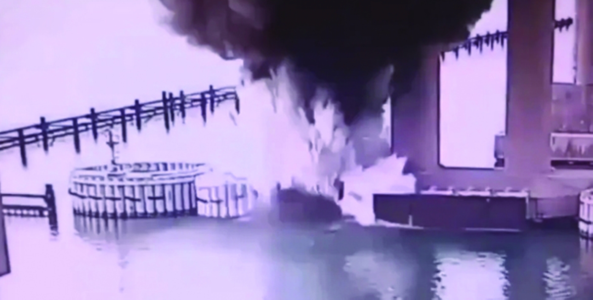 جانب من عملية تفجير جسر كيرتش