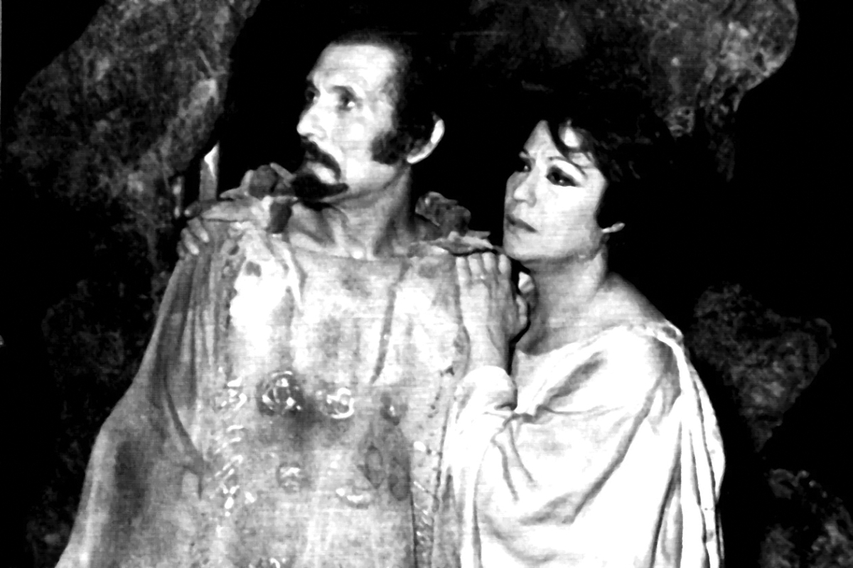 


مع عبدالله غيث في مسرحية «فيدرا» 