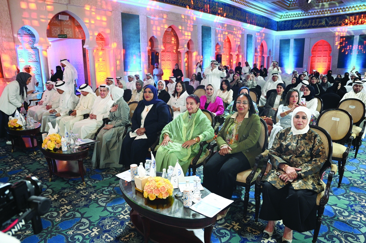 


من الحضور في الحفل 