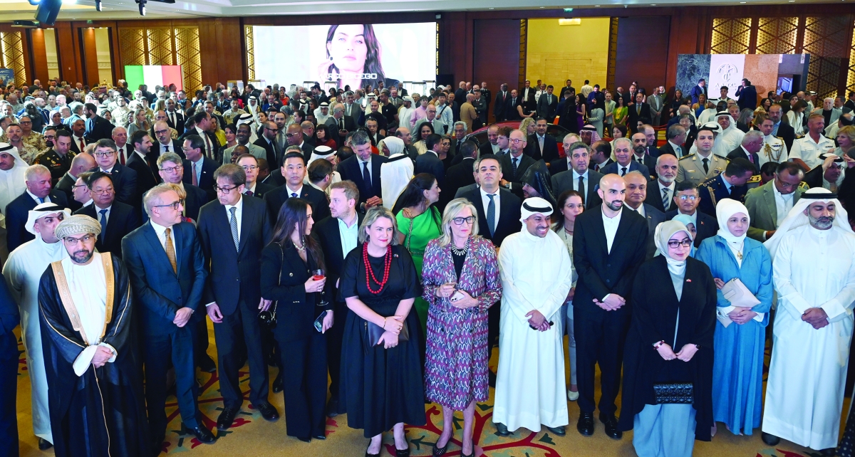 حضور دبلوماسي كبير	(تصوير سعود سالم) 