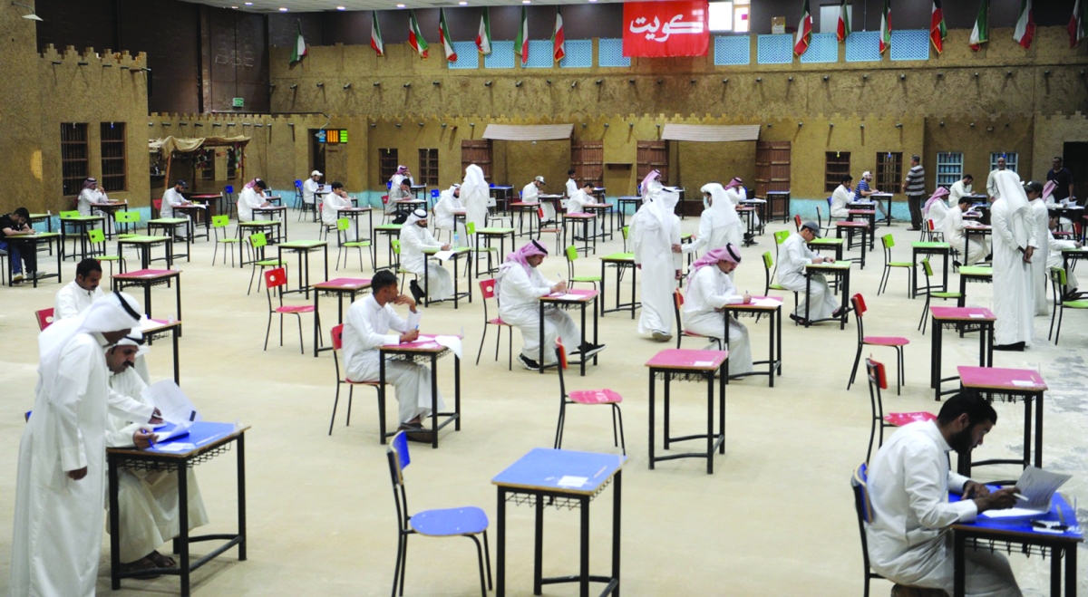 


انحسار ظاهرة الغش في لجان تعليم الكبار وطلبة المنازل               (أرشيفية) 