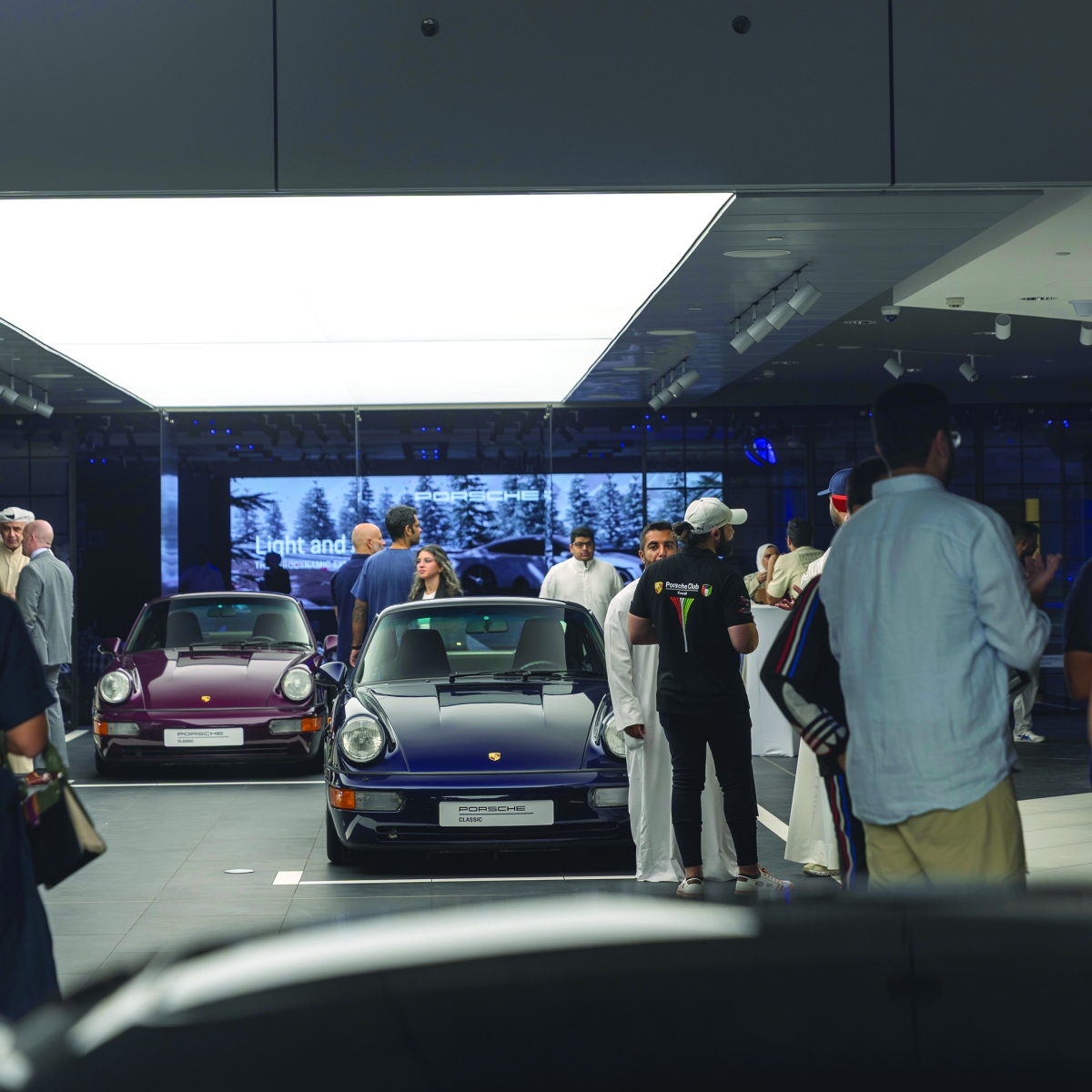 جمهور «بورشه» بين كلاسيكيات للسيارة العريقة 