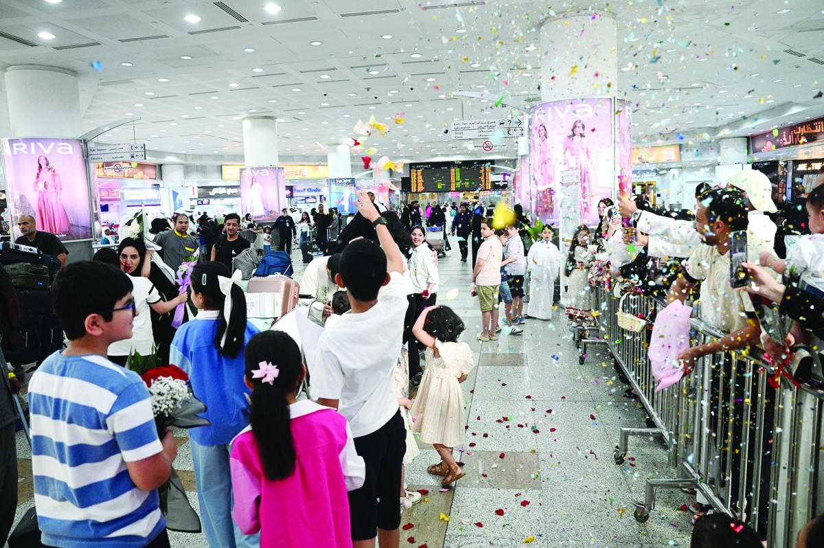 


أجواء احتفالية في استقبال الحجاج 	 (تصوير نايف العقلة) 