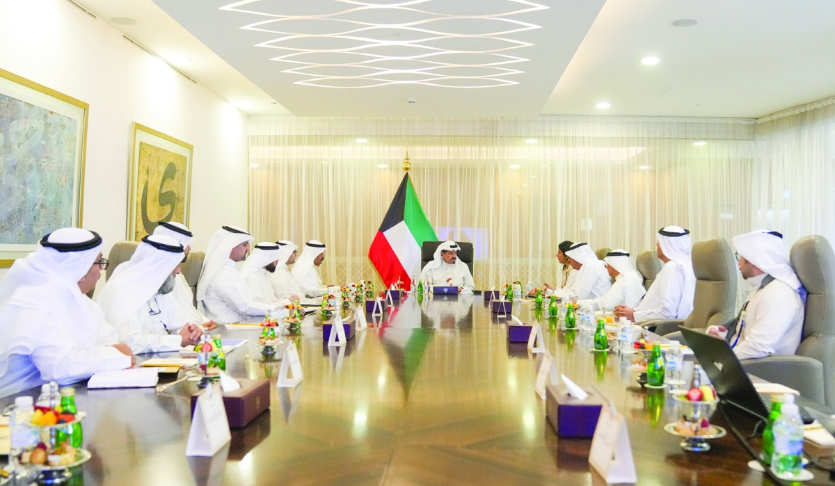 


رئيس الوزراء مترئساً اجتماع اللجنة التنسيقية 