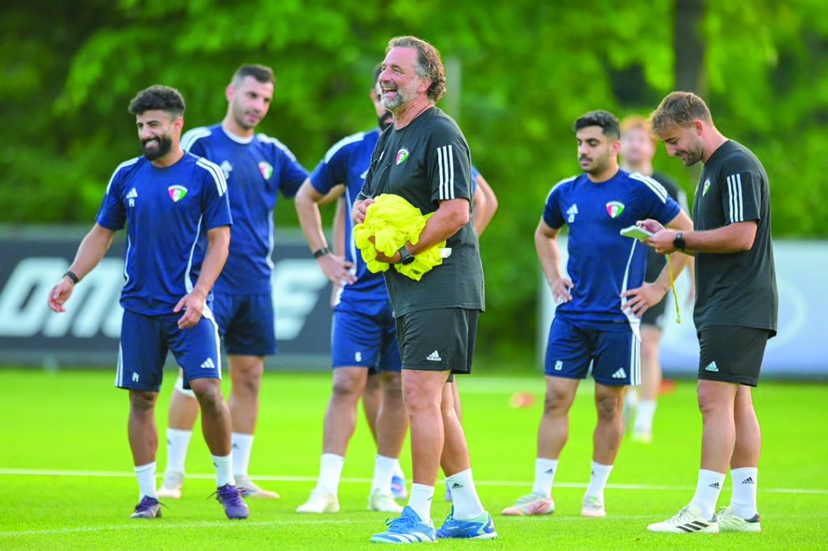 


بيتزي في المران الأخير للمنتخب 