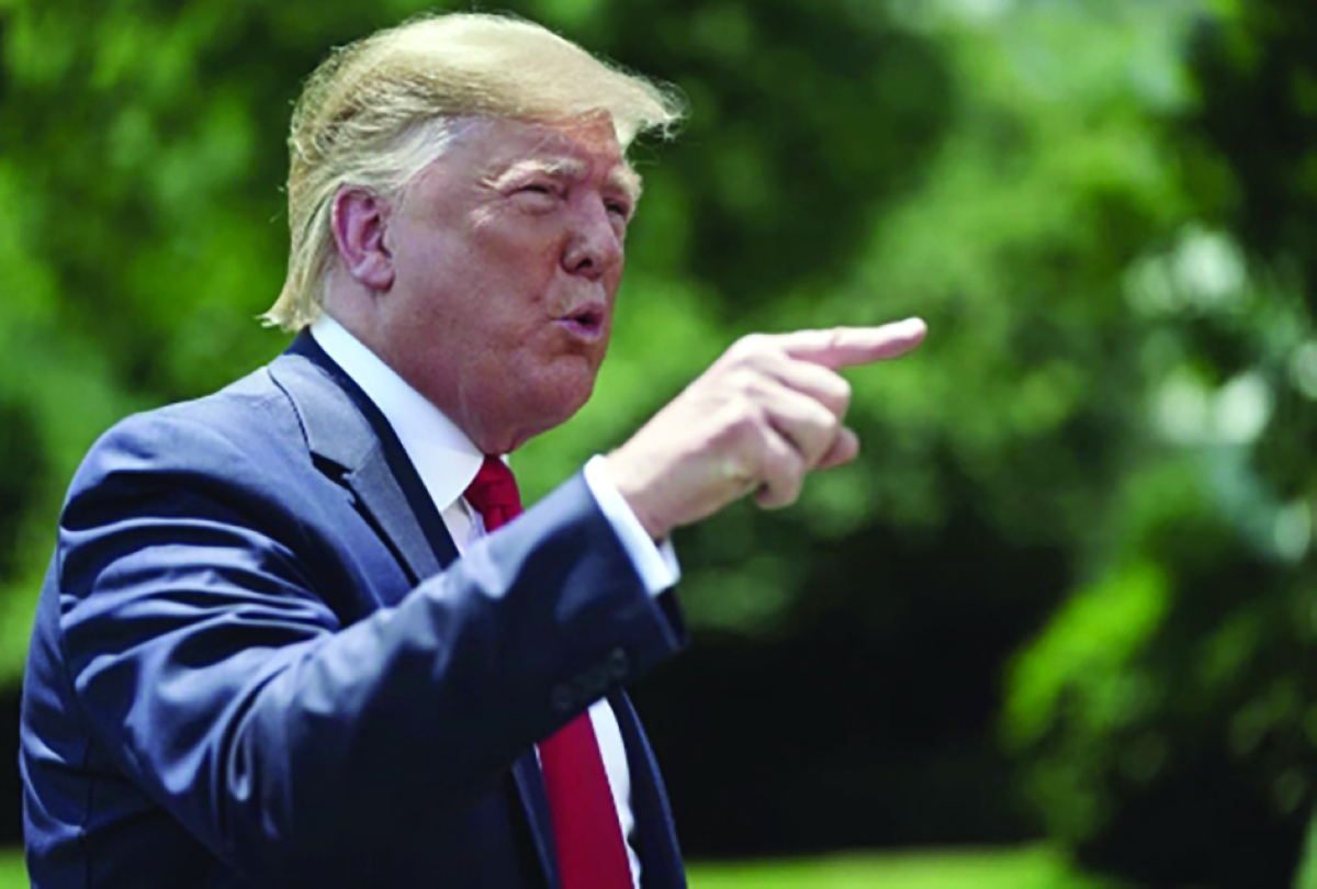 ترامب يُلوّح لإيران بـ «الجزرة والعصا»