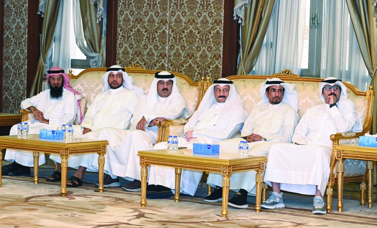 


عدد من أهالي المحافظة 