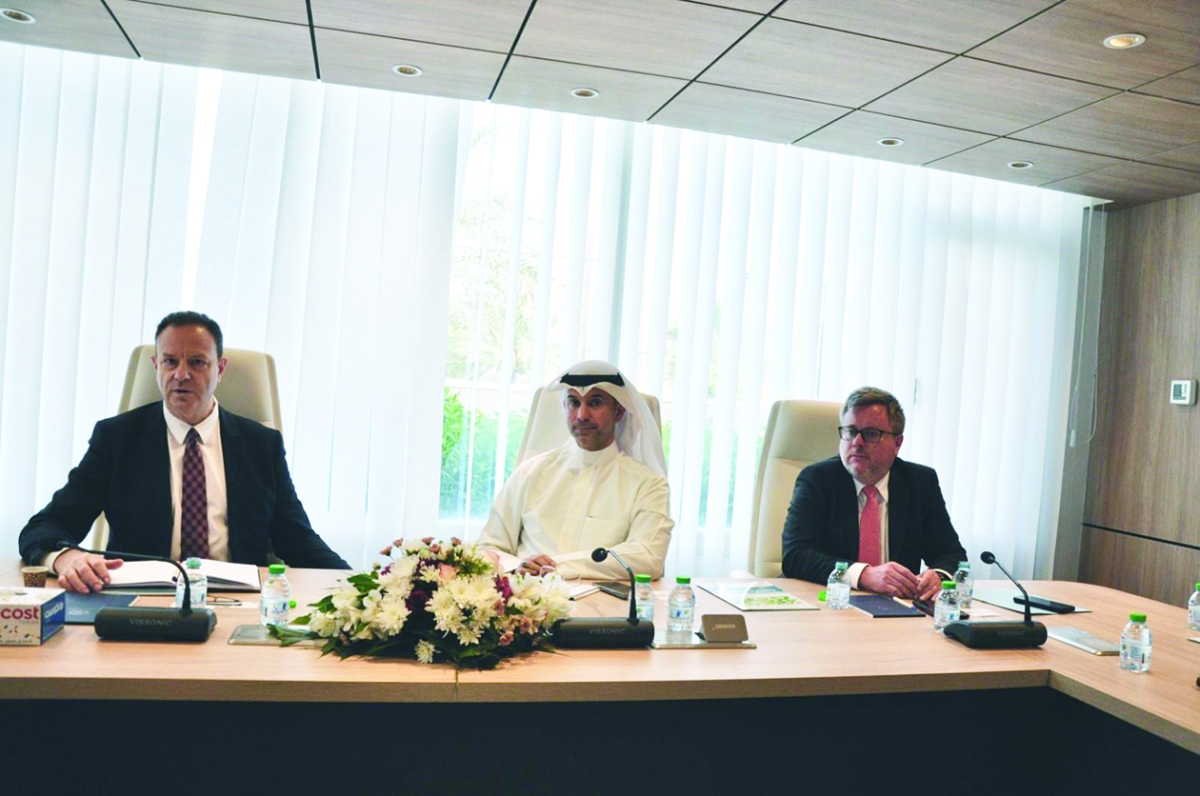 


أبل مُتوسّطاً ستيلويل وفريدمان 