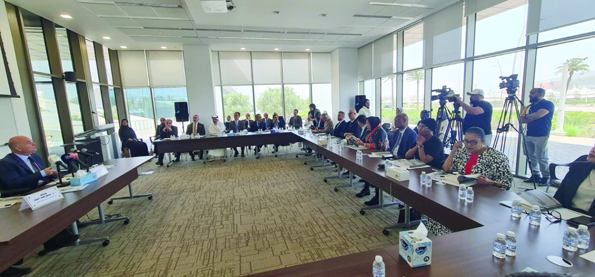 حضور دبلوماسي كبير 