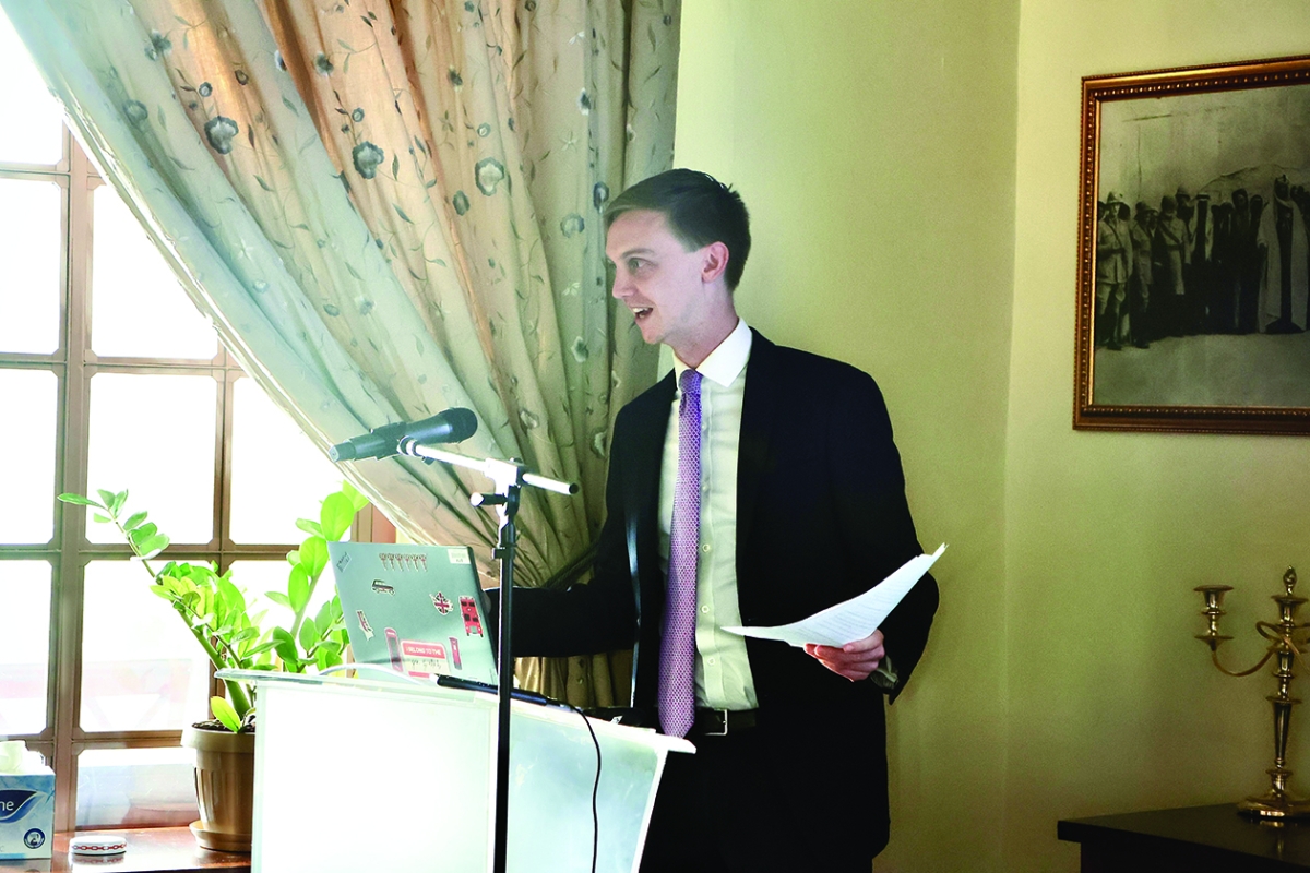 أندرو ورثنجتن يشرح نظام الـ«ETA»