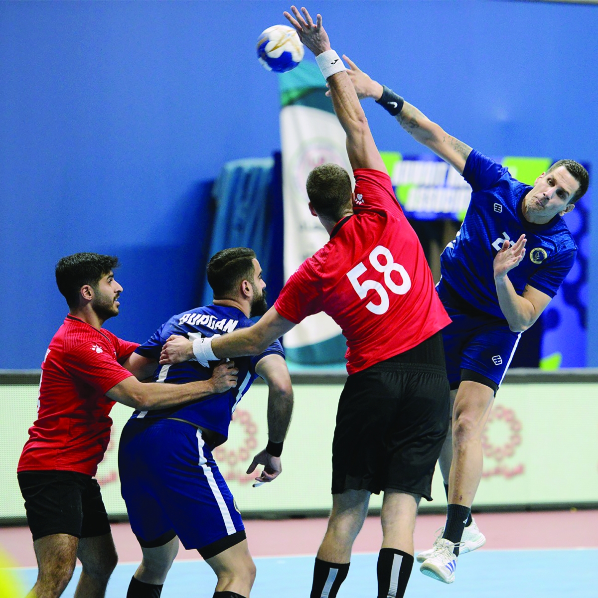 من مباراة برقان وخيطان