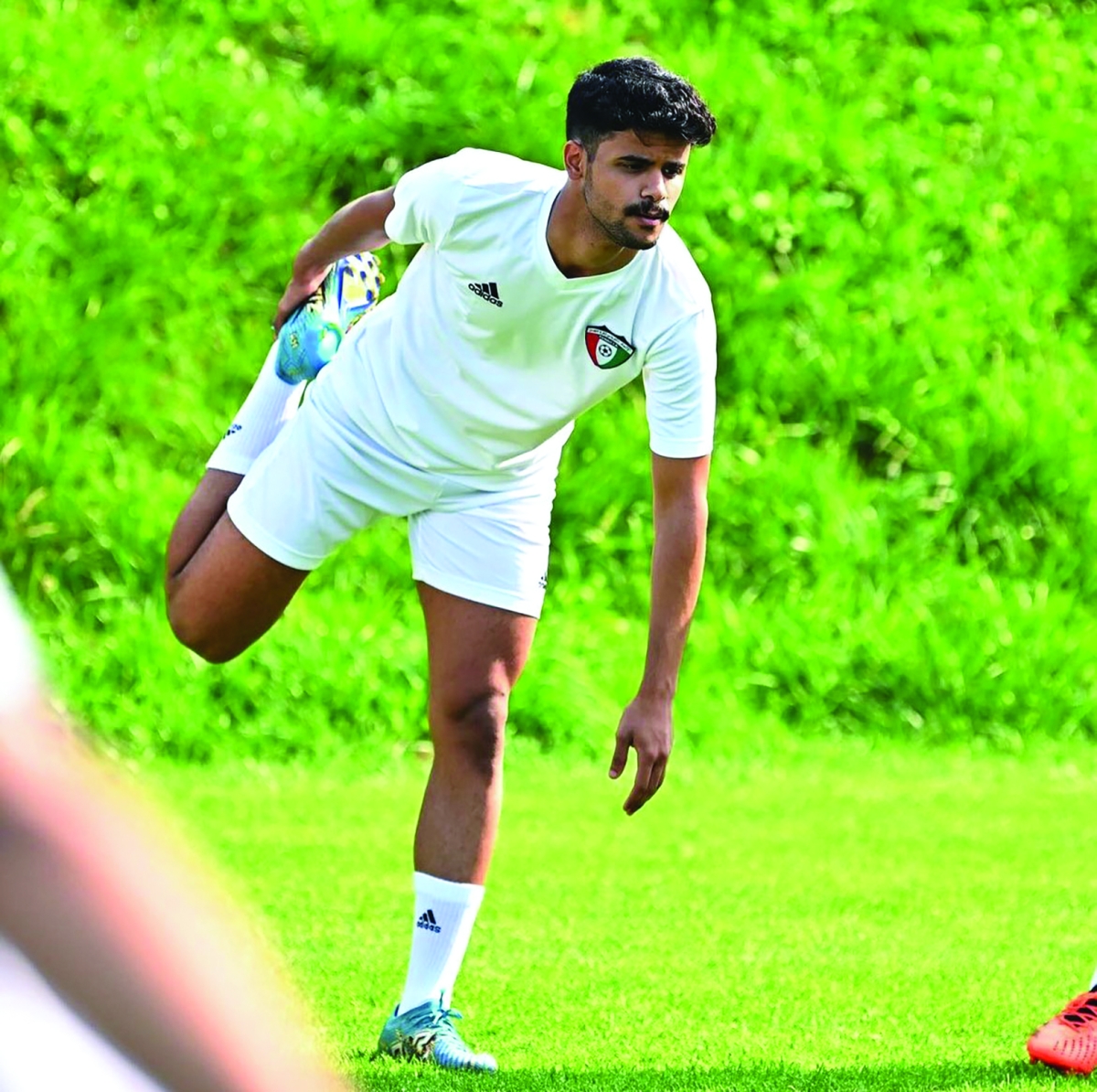 


بندر قناص في تدريبات سابقة مع المنتخب الأولمبي 