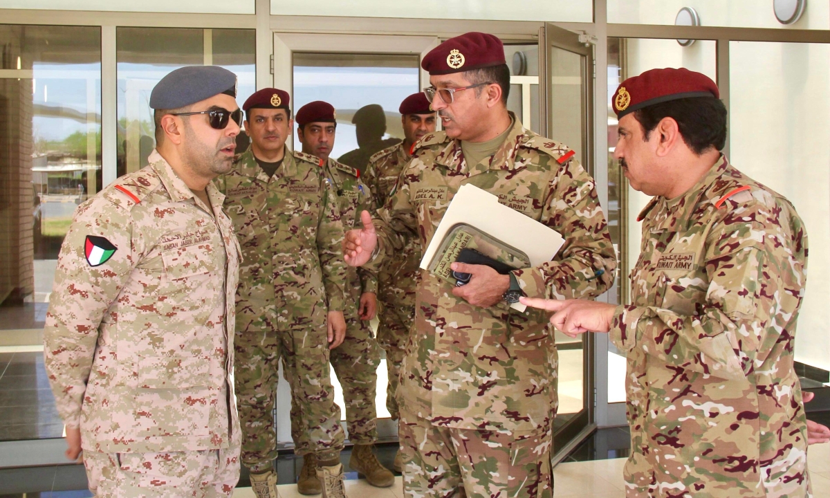 نائب رئيس الأركان خلال الجولة الميدانية