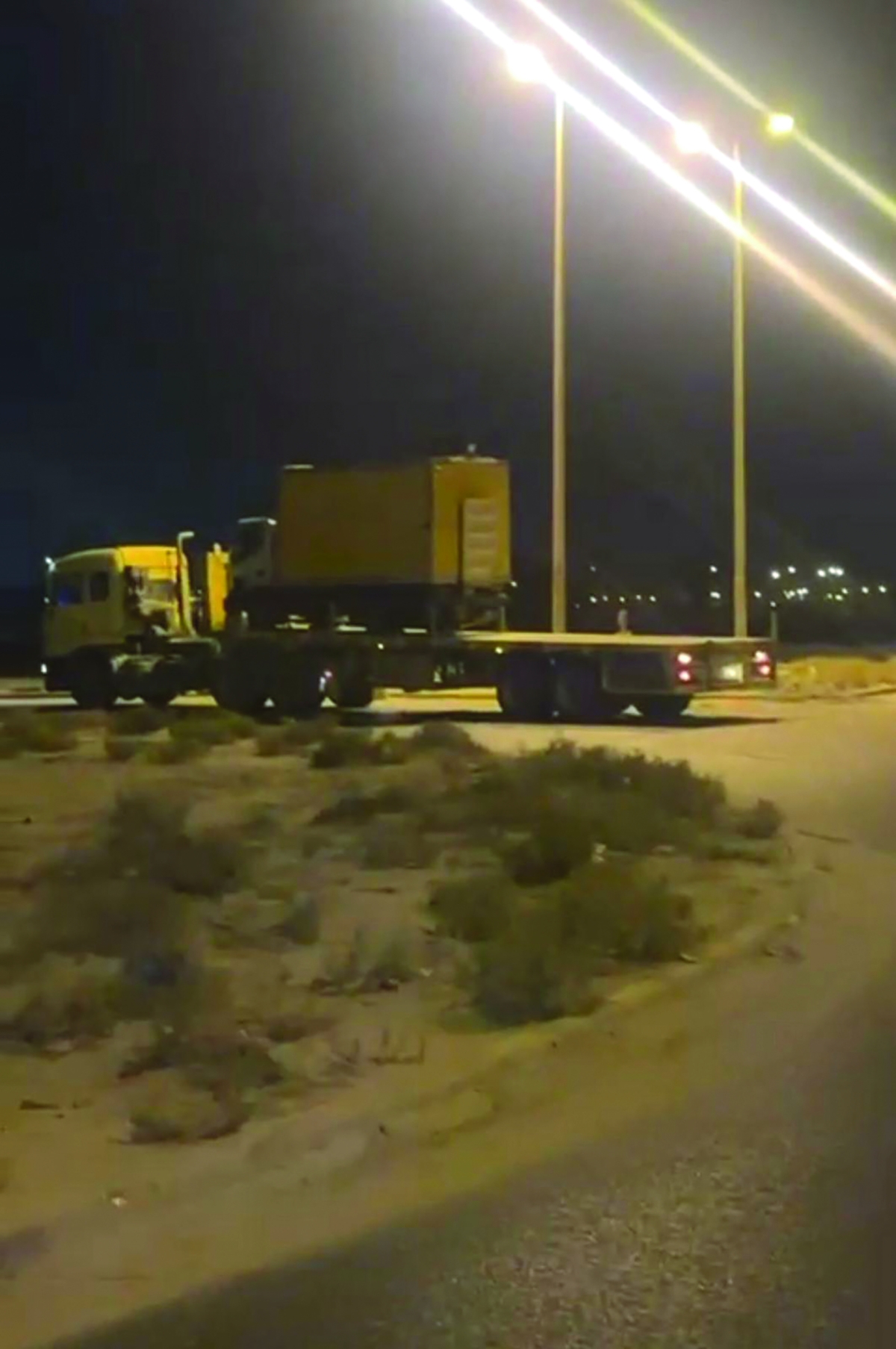 


إحدى العربات إلى حجز البلدية 