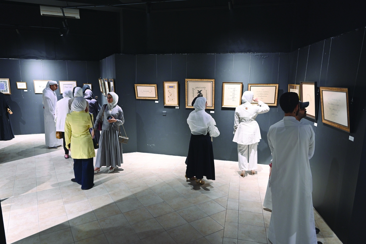 


من أجواء المعرض	 (تصوير أسعد عبدالله) 