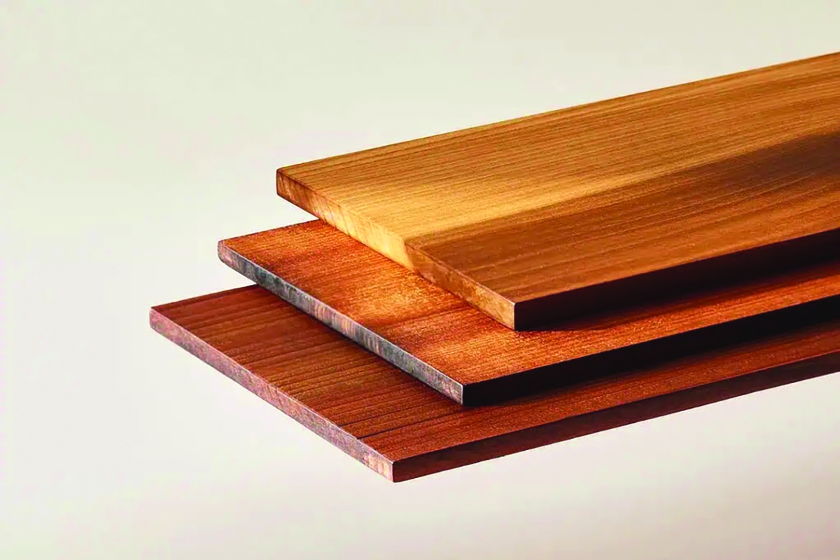 


ألواح مصنوعة من «الخشب الفائق» 