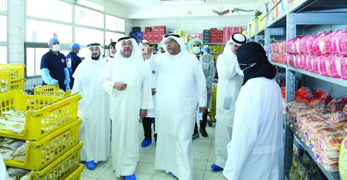 المحافظ في جولة داخل مرافق موقع خيطان لشركة المطاحن
