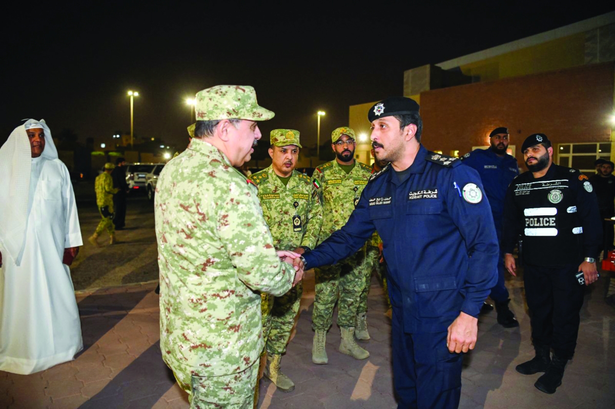 وكيل «الحرس» متفقداً «قوة واجب سالم»