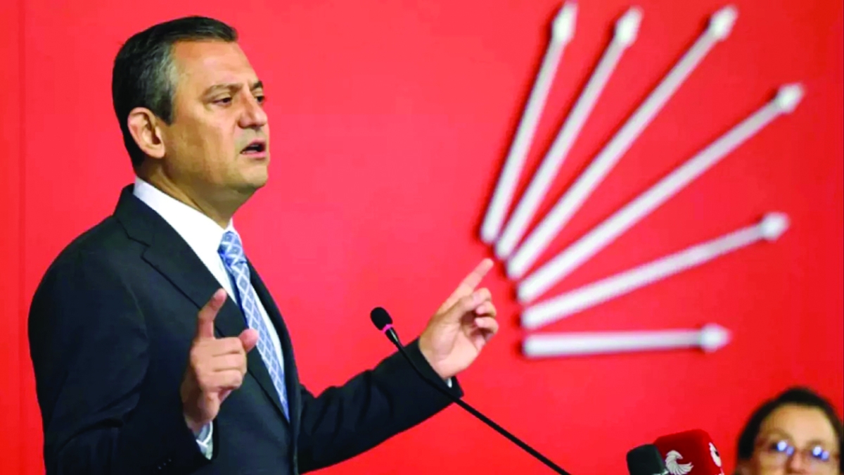 أوزغور أوزيل