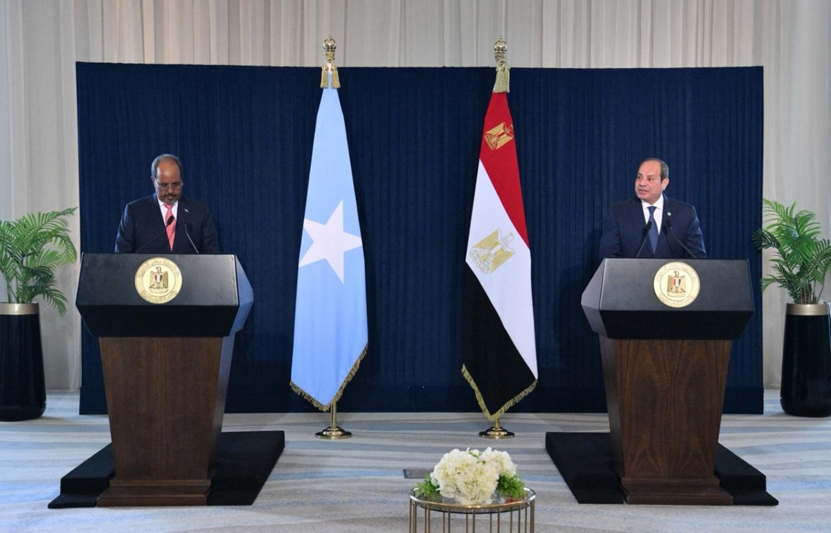 مؤتمر صحافي مشترك بين الرئيسين المصري والصومالي