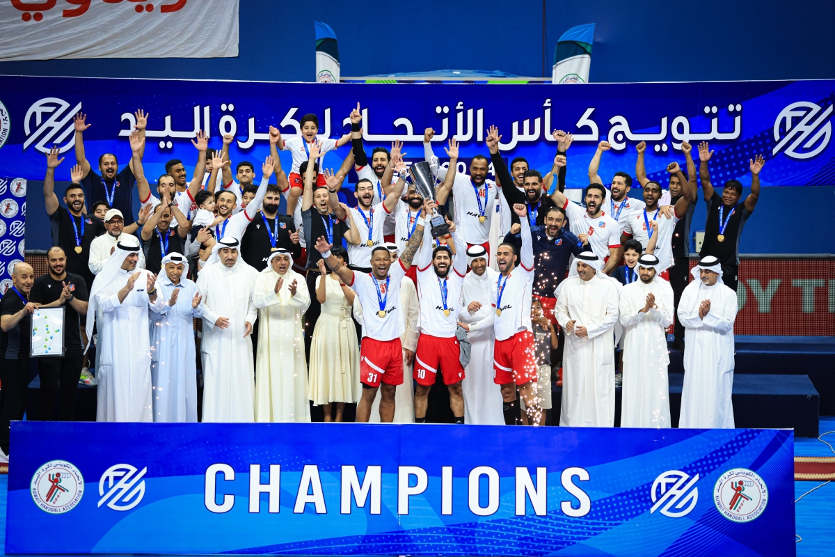 «الكويت» بطل الدوري والكأس في الموسم المنصرم