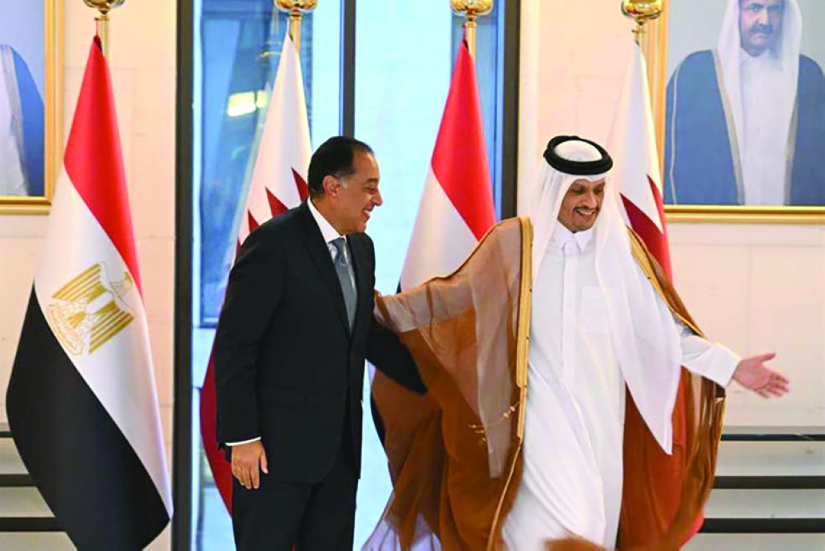 


محمد بن عبدالرحمن يُرحّب بمدبولي 