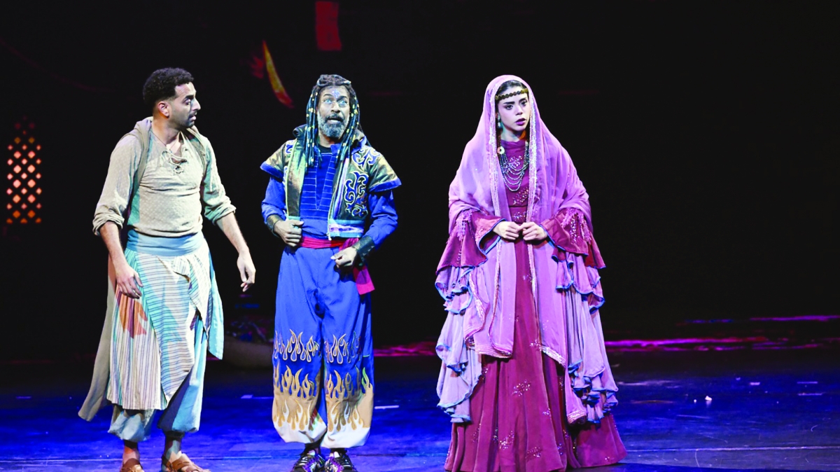 


«زرقون» ورفاقهُ الطيبون 