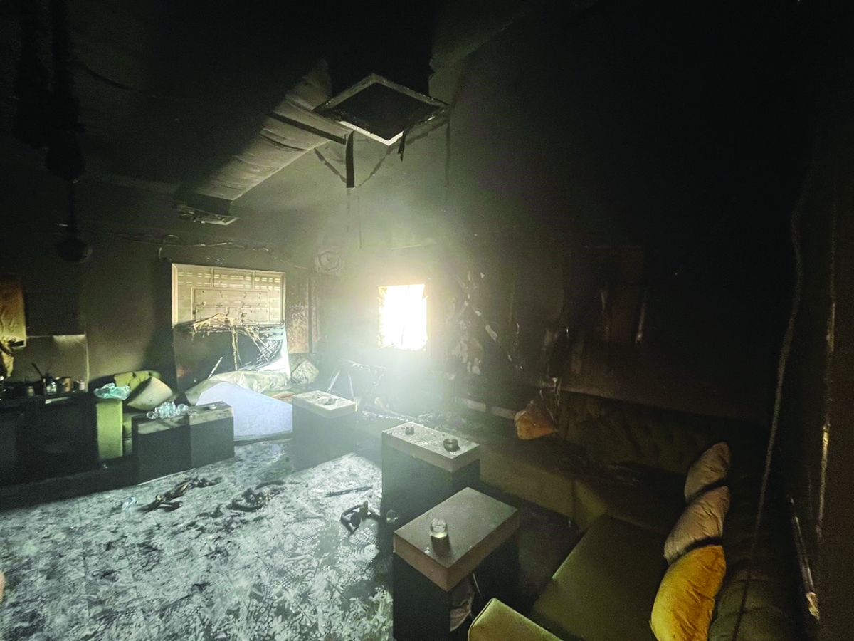 آثار الحريق على الشقة