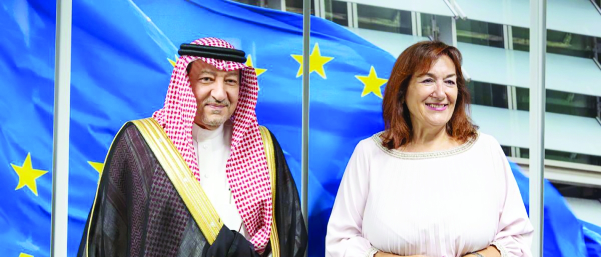 


الخريجي وسويكا 