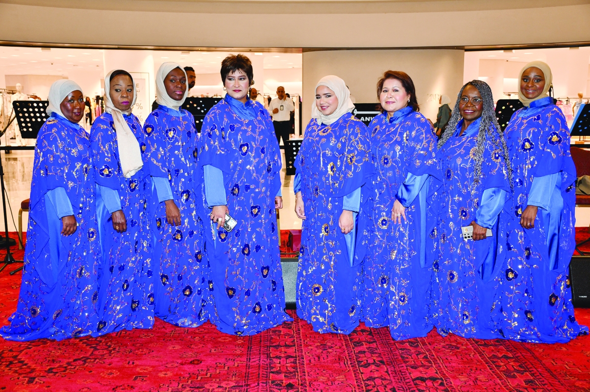 


الفرقة النسائية الكويتية 