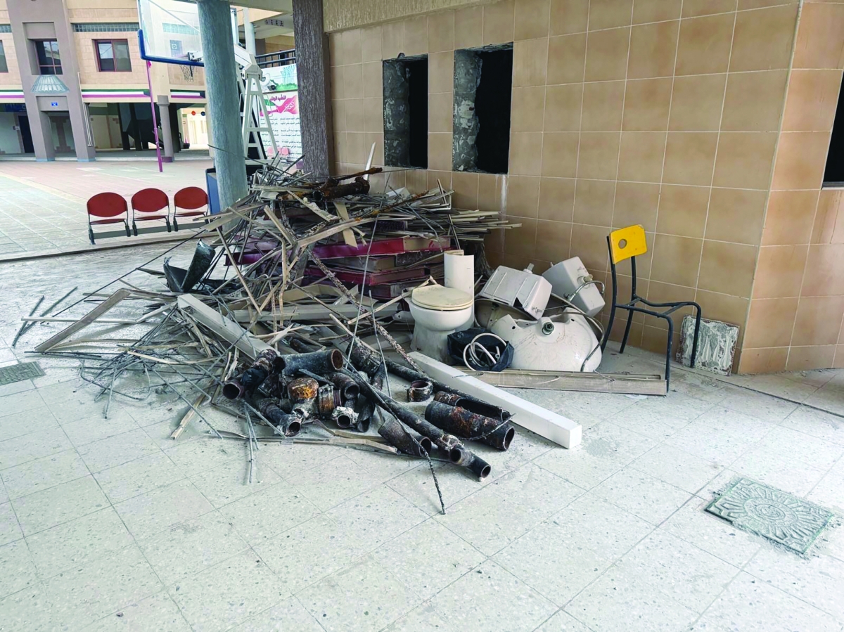 ترميم المرافق المدرسية المتهالكة