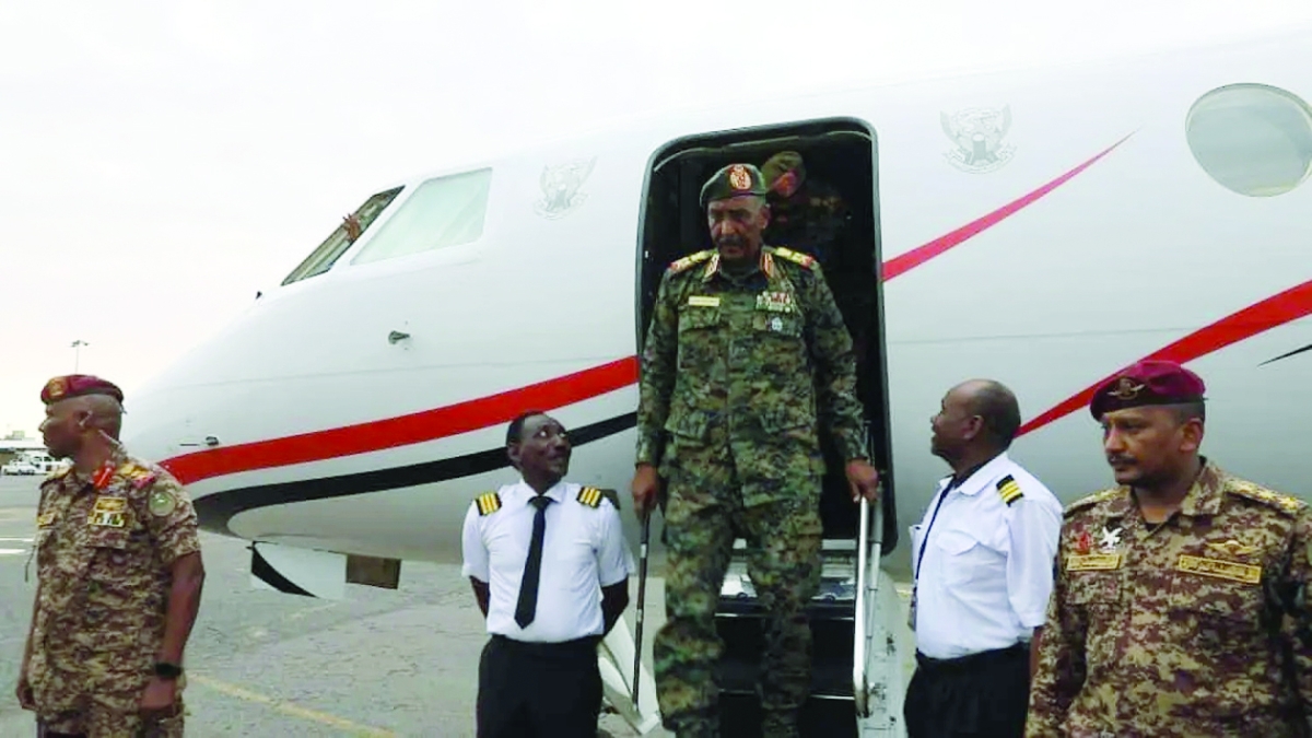 البرهان في مطار الخرطوم