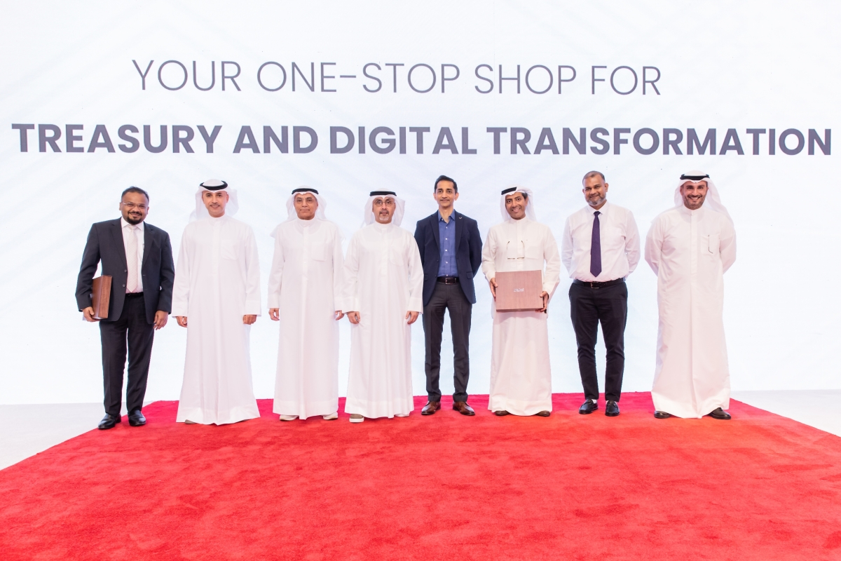 قياديو «بوبيان» و «Intellect Design Arena» بعد إطلاق الحلول الرقمية الجديدة