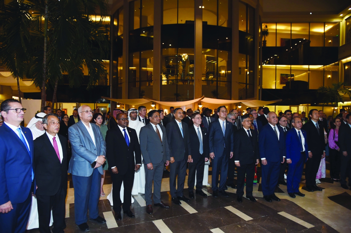 حضور دبلوماسي