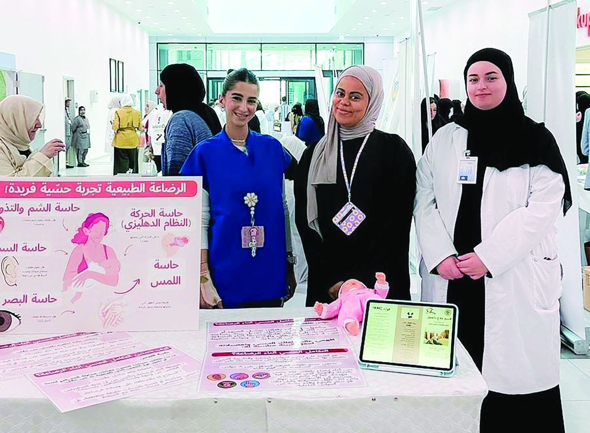 2جانب من المشاركات بالمعرض