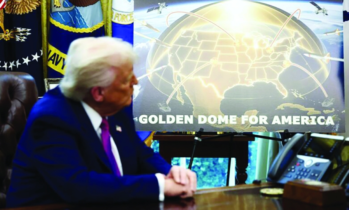 ترامب أثناء إعلانه عن مميزات «القبة الذهبية» في البيت الأبيض (رويترز - أرشيفية) 