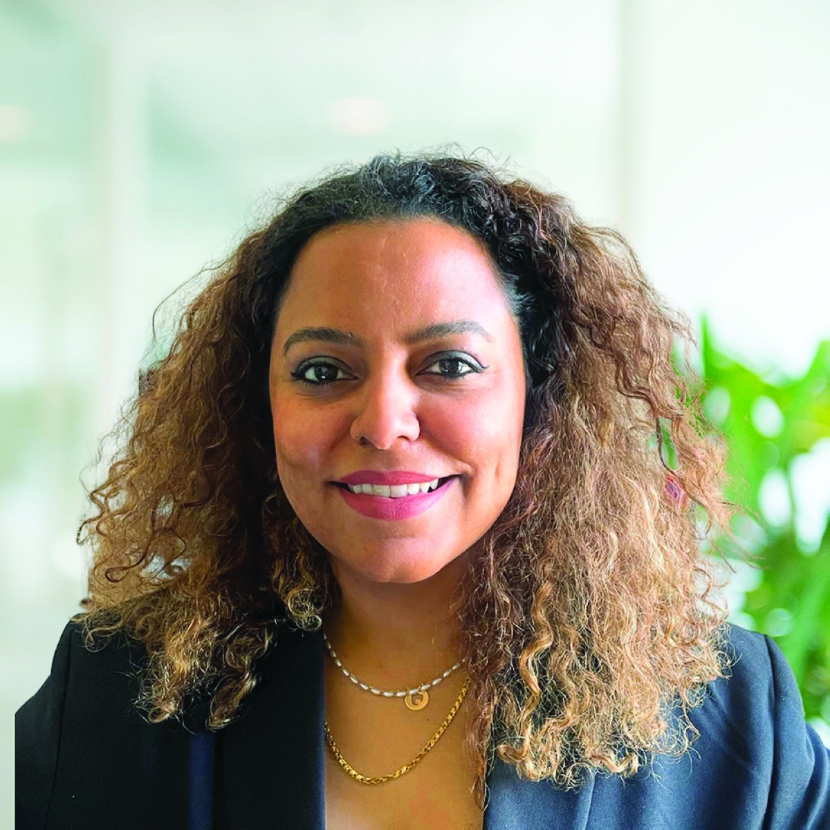 


نينار القامس 