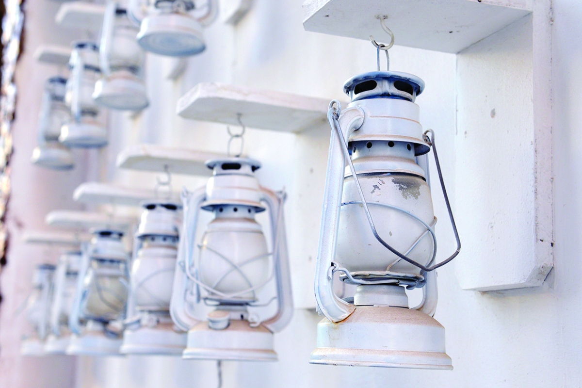 


 السراي (السراج) يدخل 
 في فن الديكورات الحديثة 