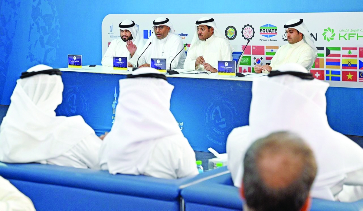 


جانب من اجتماع الجمعية العمومية 