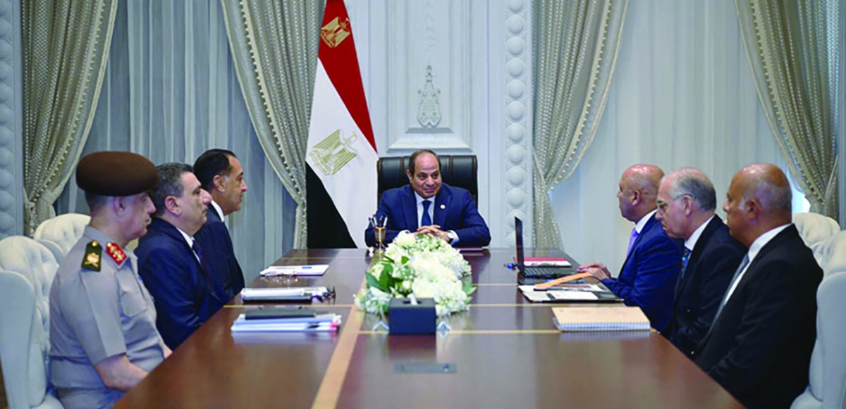 السيسي تناول مشروعات النقل مع قيادات حكومية