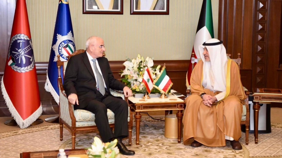 اليوسف مستقبلا وزير الدفاع اللبناني 