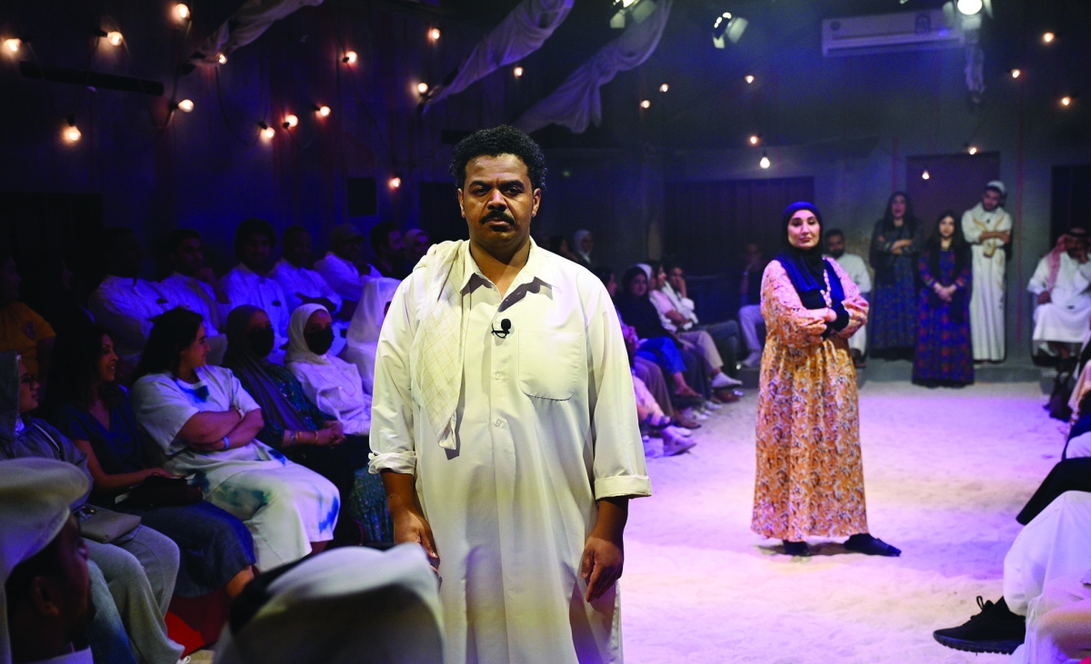 


الحملي يحاول إقناع والدة دانة 