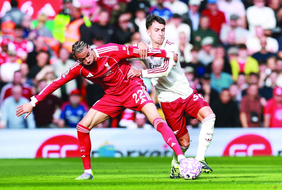  هوغو إيكيتيكي في مباراة ليفربول أمام أرسنال (رويترز)