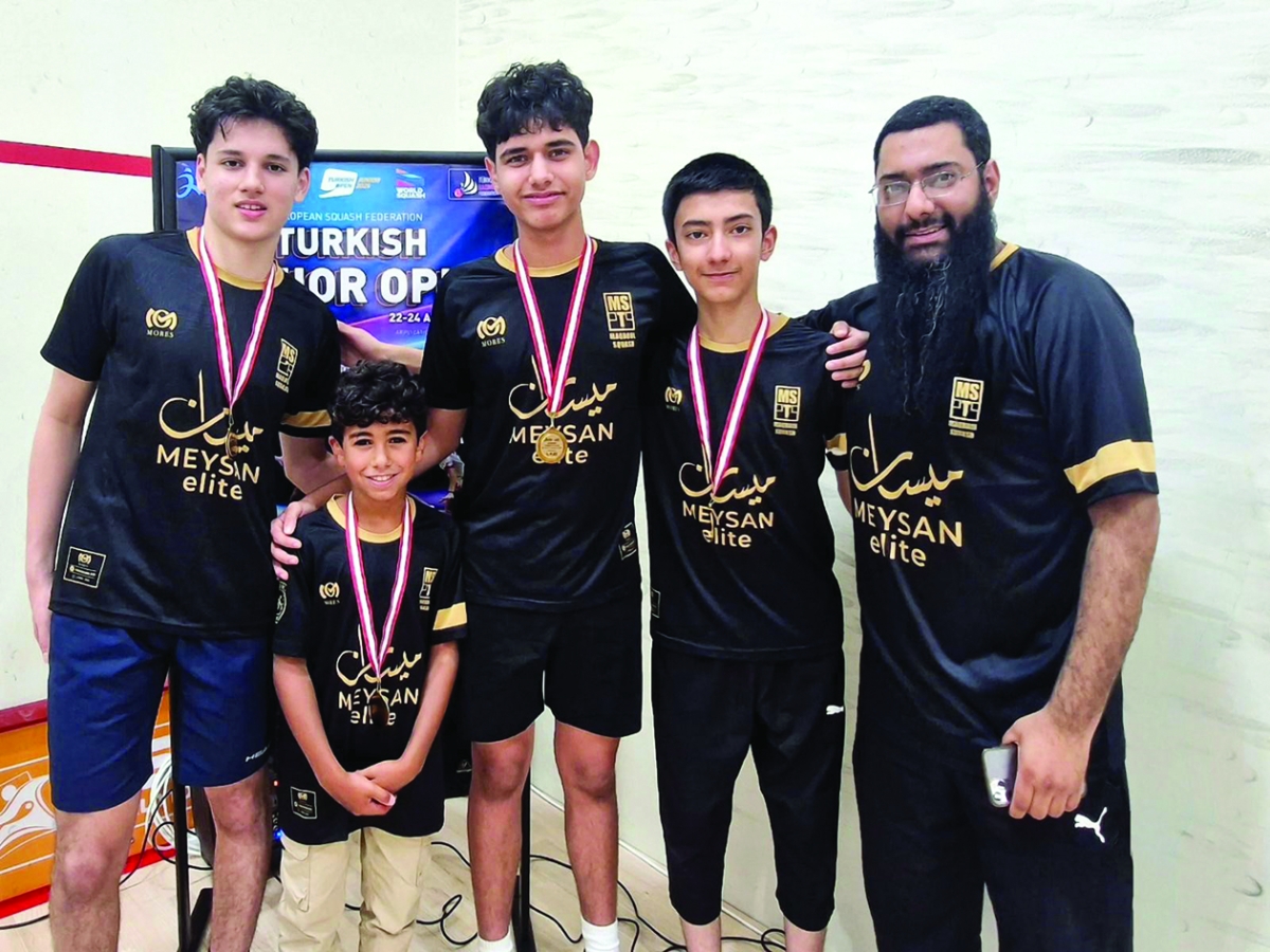 


فريق «ميسان إليت» للإسكواش 