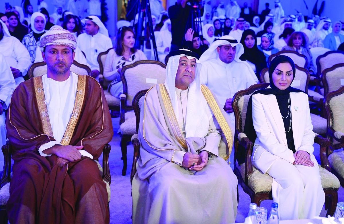 وزيرة الشؤون والأمين العام لمجلس التعاون خلال الفعالية 