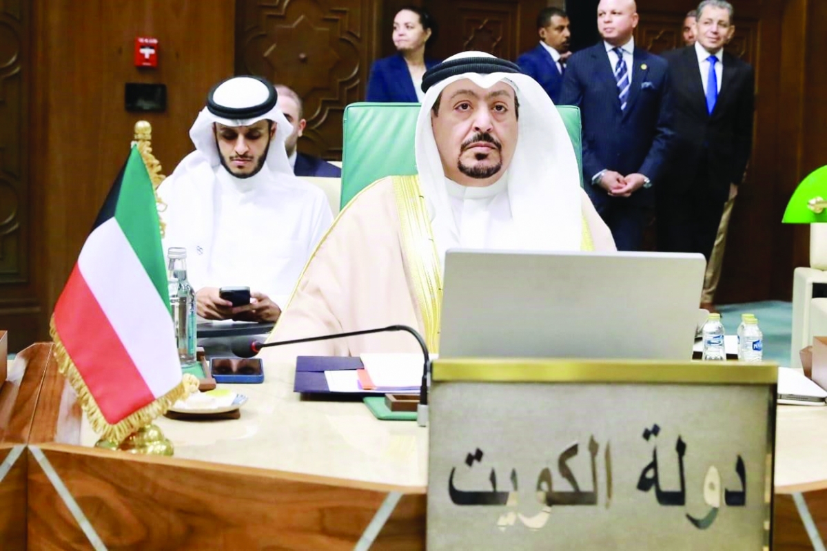 


العلاطي خلال حضوره الاجتماع 