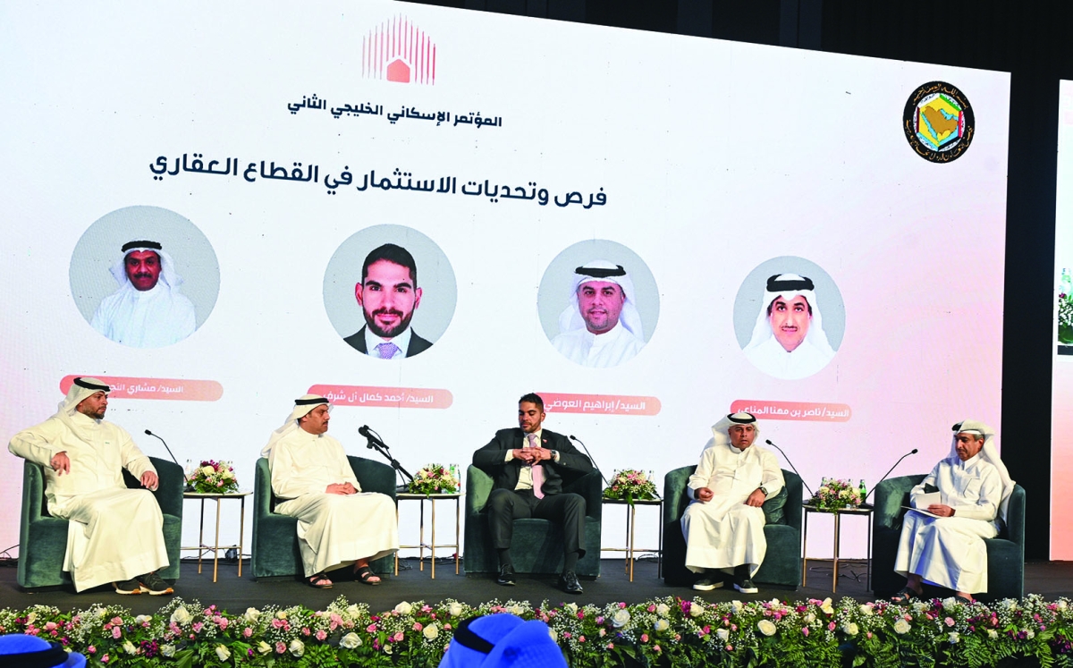 


المتحدثون في الجلسة الحوارية الثالثة 	(تصوير نايف العقلة) 