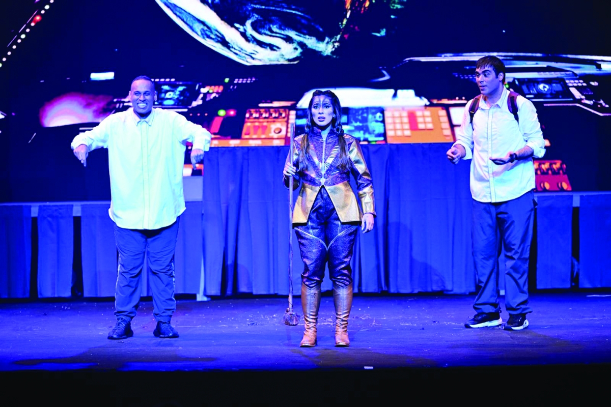 من العرض المسرحي